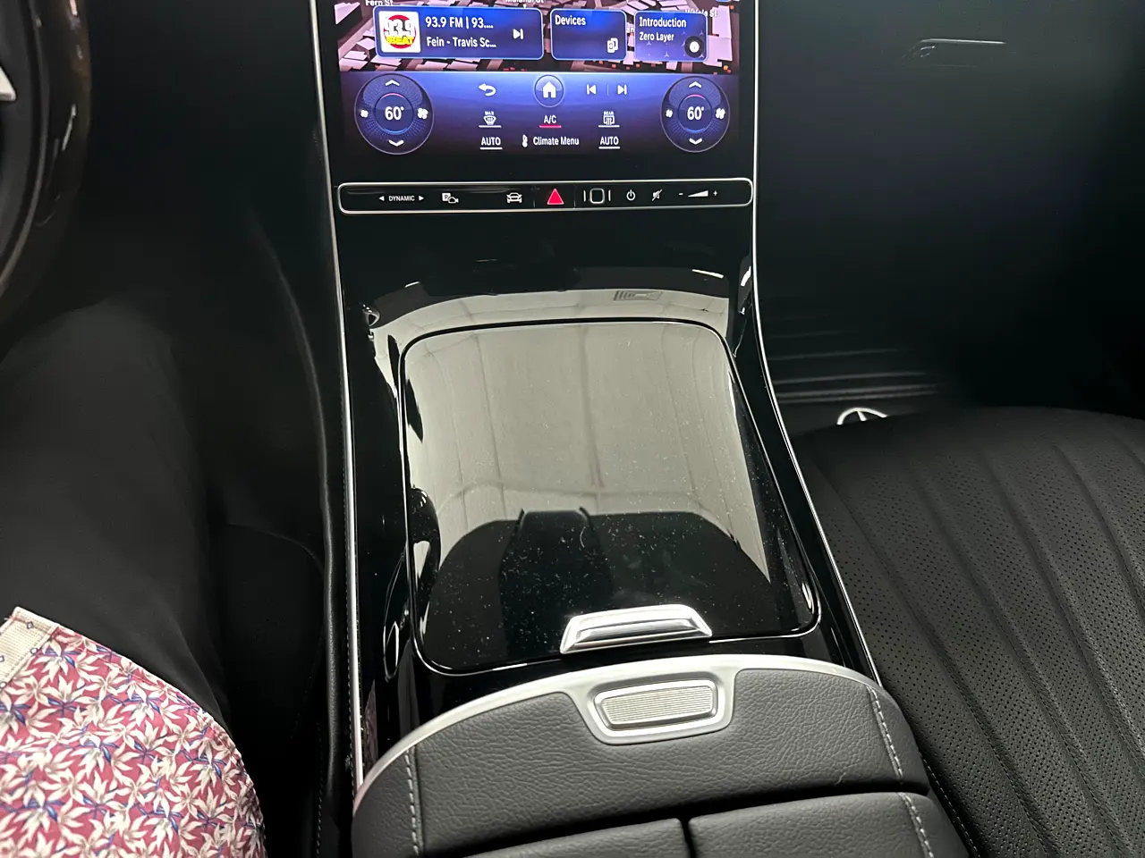 Detailed car image