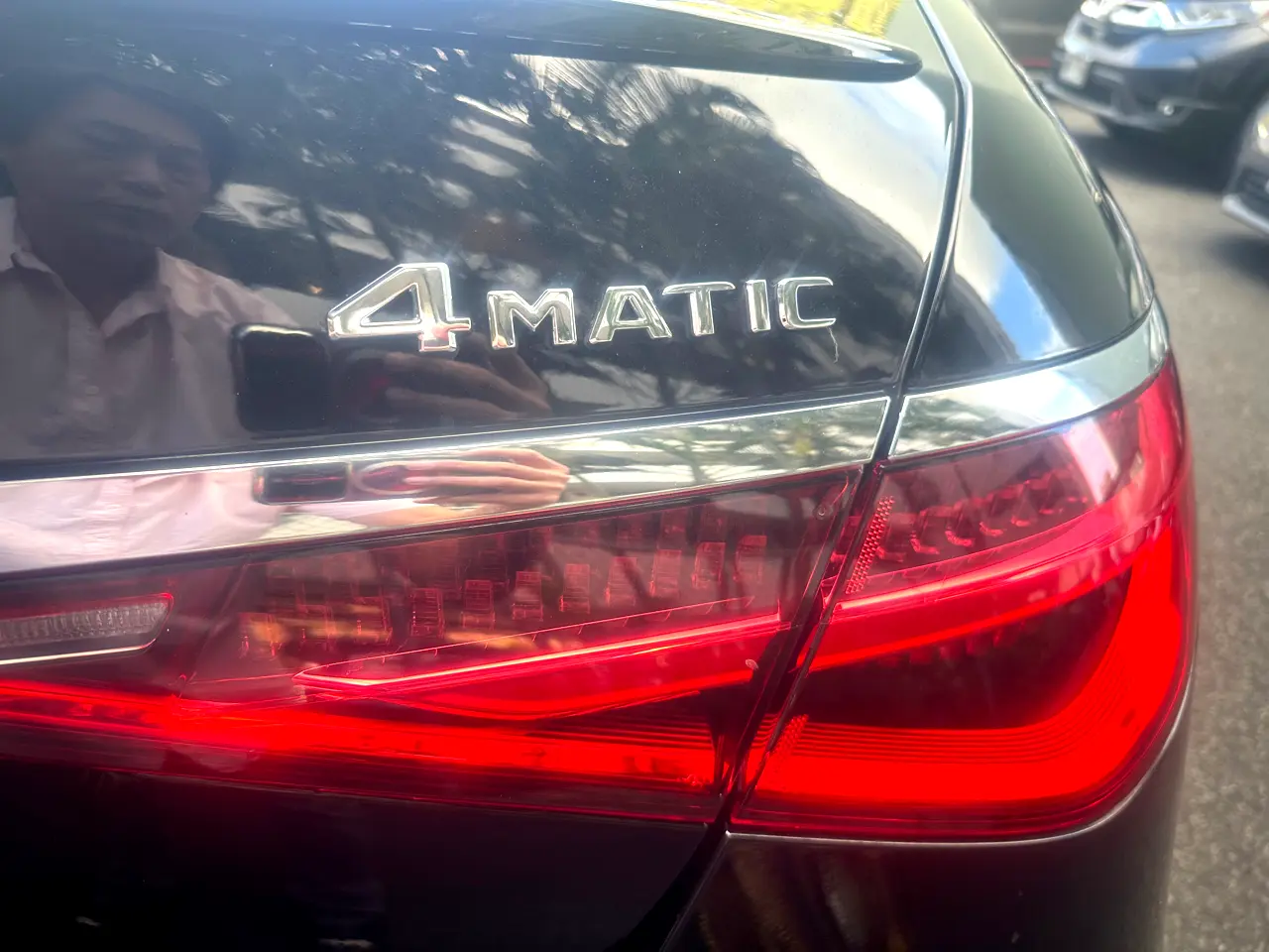 Detailed car image