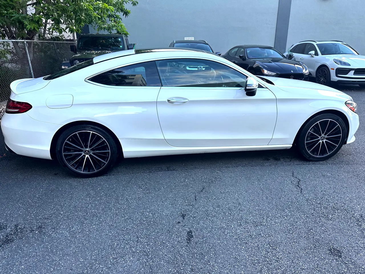 Detailed car image
