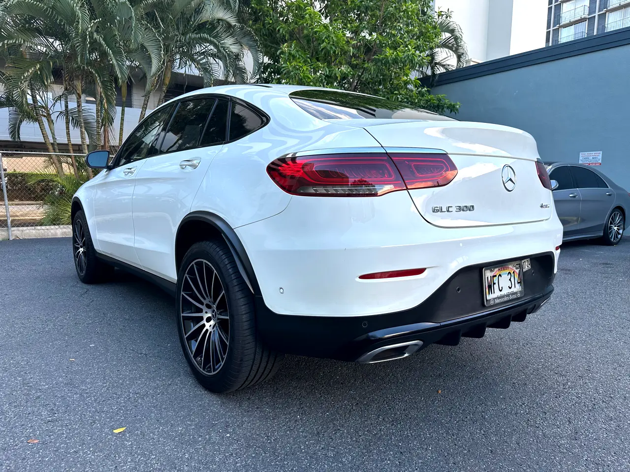 Detailed car image