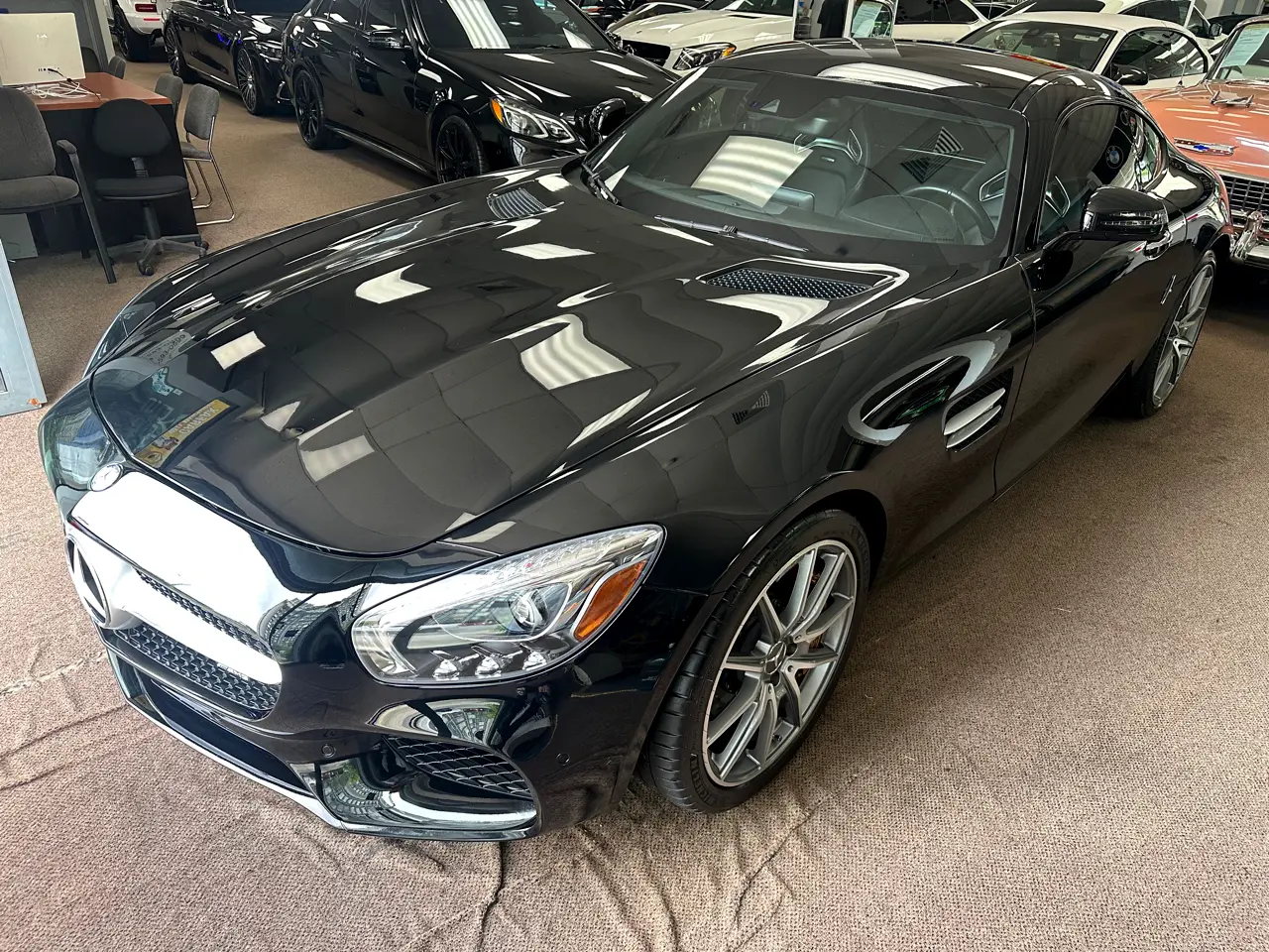 Detailed car image