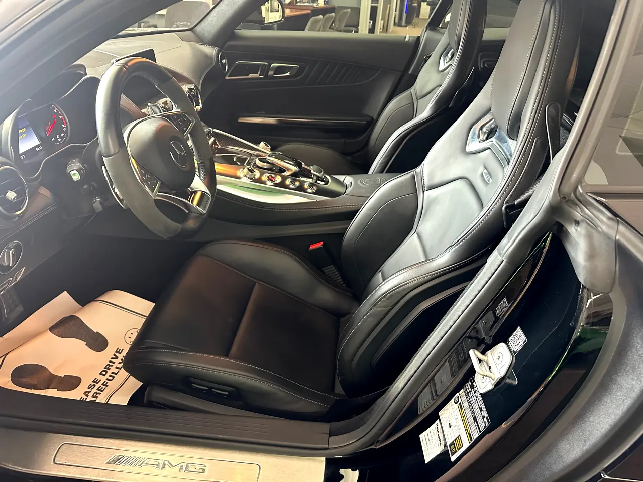 Detailed car image