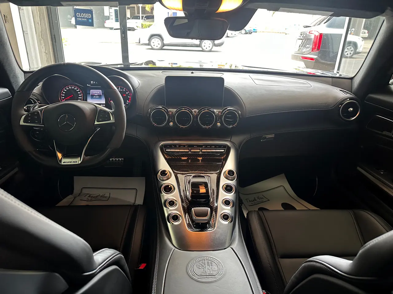 Detailed car image