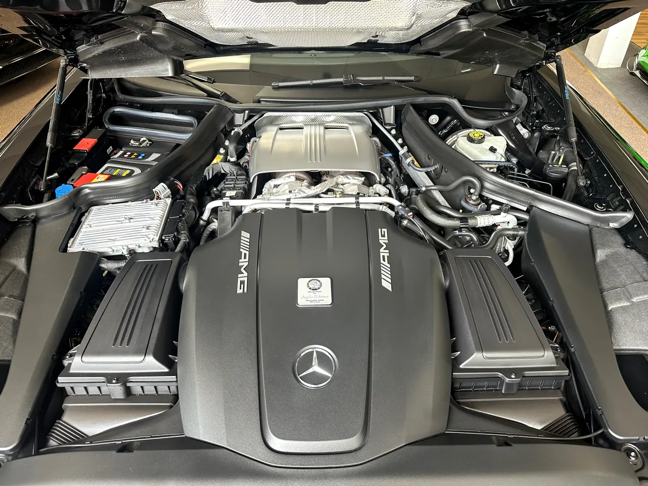 Detailed car image